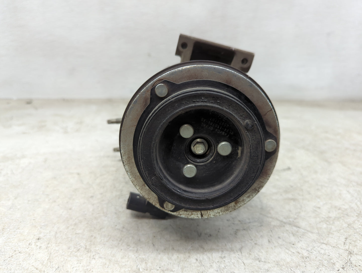 2008-2009 Ford Taurus X Air Conditioning A/c Ac Compressor Oem - Oemusedautoparts1.com