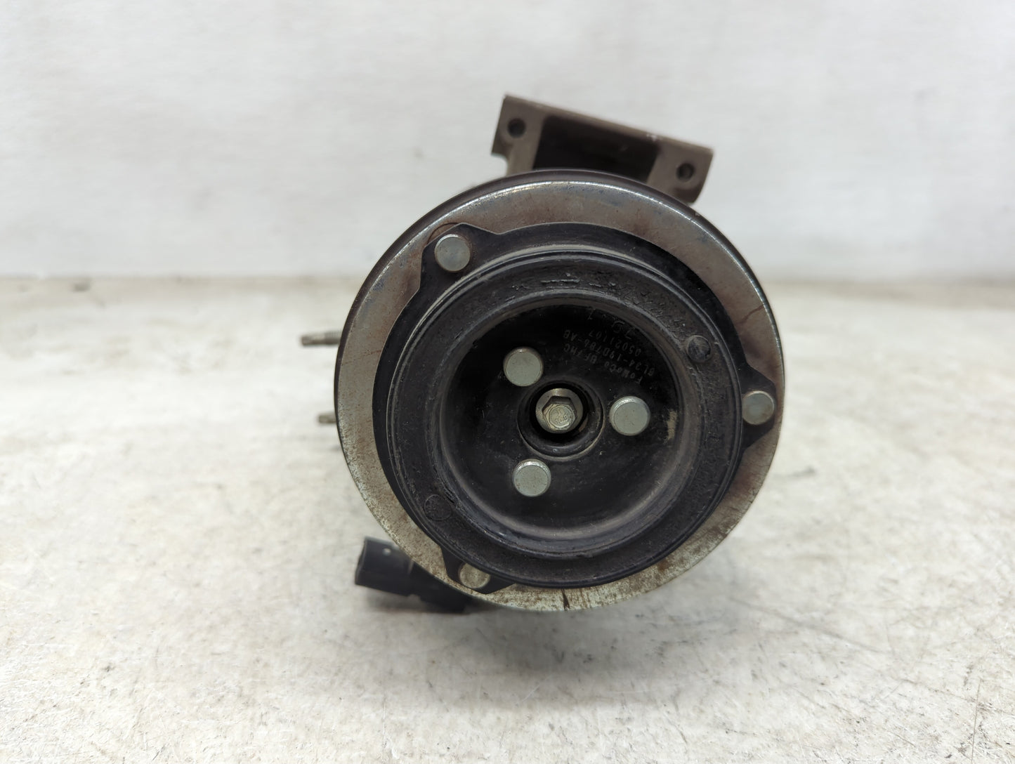 2008-2009 Ford Taurus X Air Conditioning A/c Ac Compressor Oem - Oemusedautoparts1.com