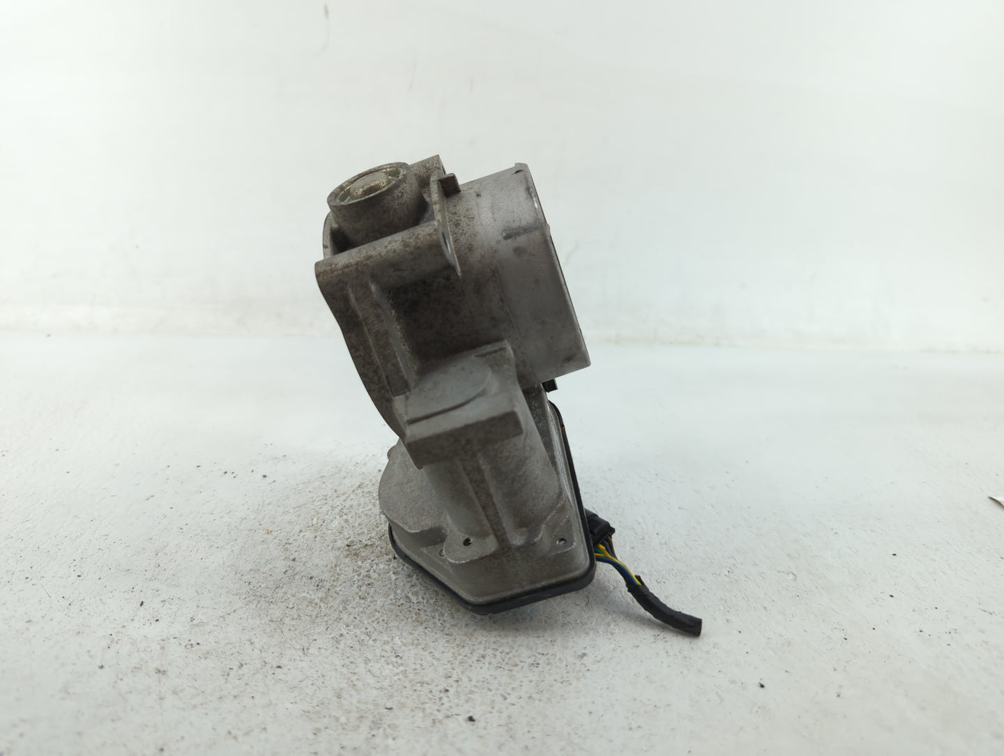 2008-2009 Ford Taurus X Throttle Body P/N:7T4E-9F991-GA 7T4E-9F991-GB, 7T4E-EC Fits Fits 2007 2008 2009 2010 2011 2012 2013 