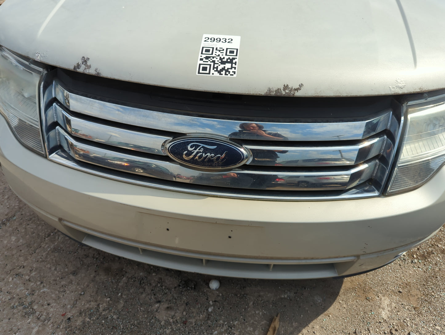 2008-2009 Ford Taurus X Front Grille Bumper Not Included - Oemusedautoparts1.com