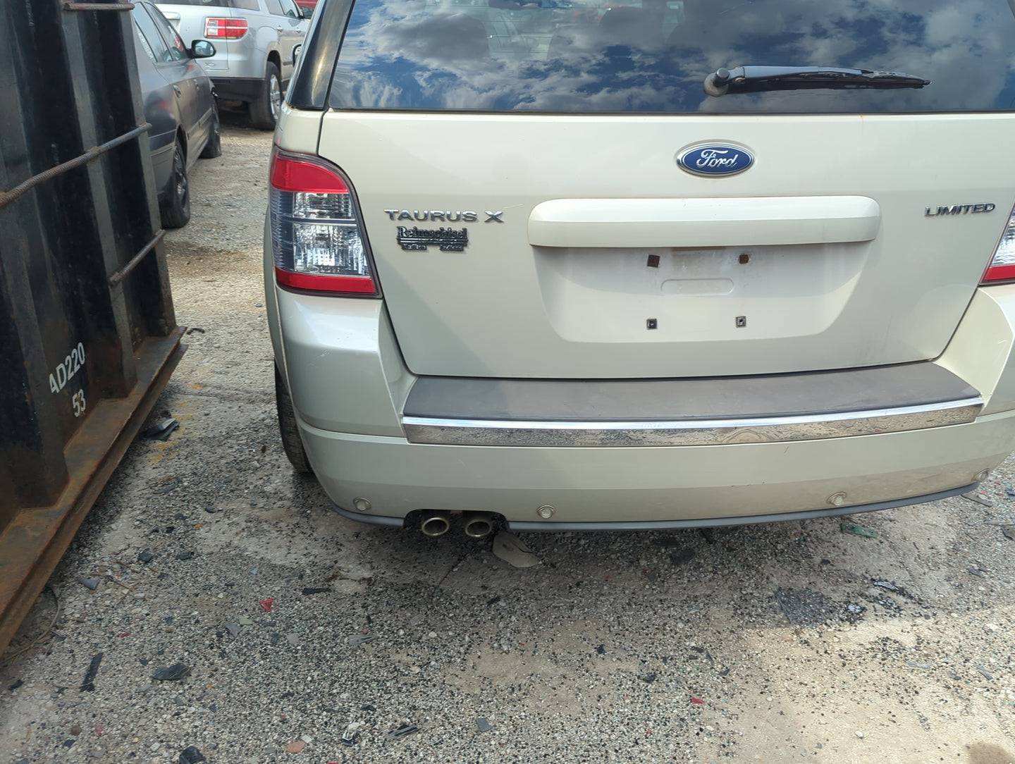 2008-2009 Ford Taurus X Rear Bumper Assembly Oem - Oemusedautoparts1.com