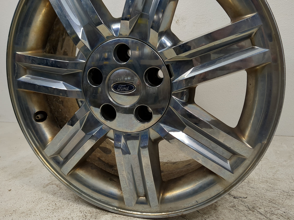 2008 Ford Taurus X Driver Front Wheel Hub Oem Chrome - Oemusedautoparts1.com