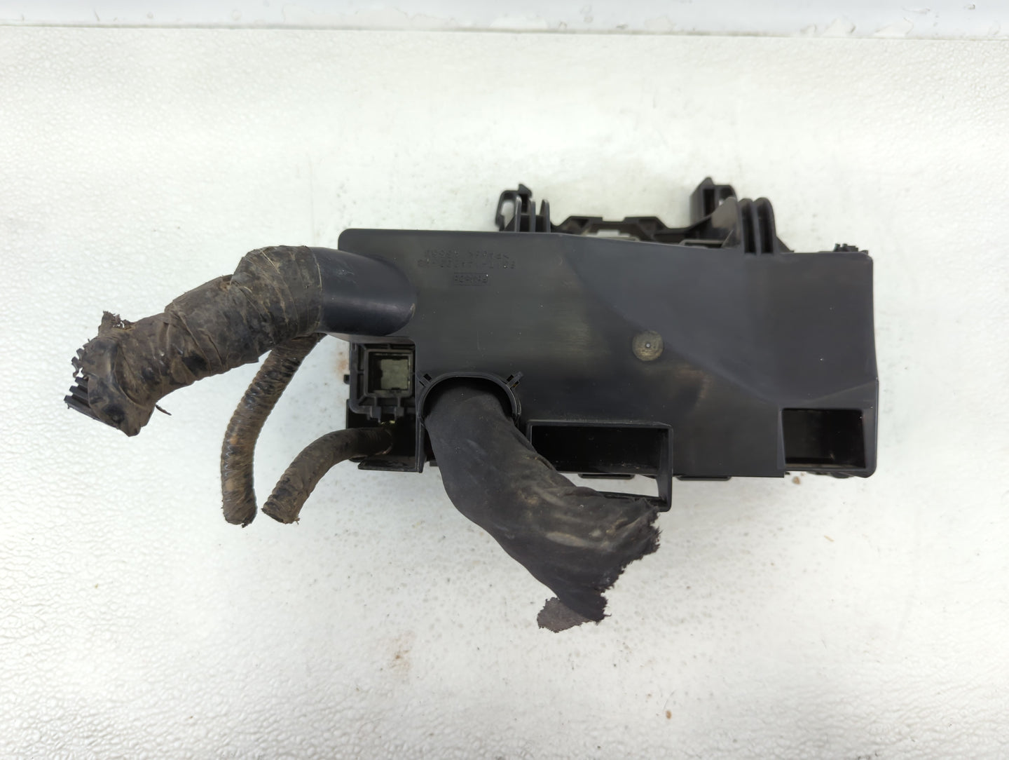 2008-2009 Ford Taurus X Fusebox Fuse Box Panel Relay Module P/N:8G1T-14A003-AC Fits Fits 2008 2009 OEM Used Auto Parts - Oem