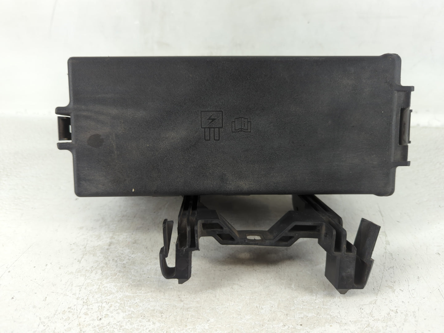 2008-2009 Ford Taurus X Fusebox Fuse Box Panel Relay Module P/N:8G1T-14A008-AC Fits Fits 2008 2009 OEM Used Auto Parts - Oem