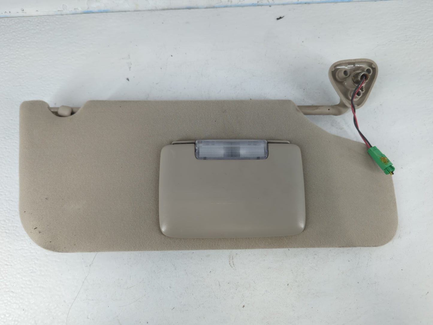2008-2009 Ford Taurus X Sun Visor Shade Replacement Driver Left Mirror Fits Fits 2008 2009 OEM Used Auto Parts - Oemusedauto