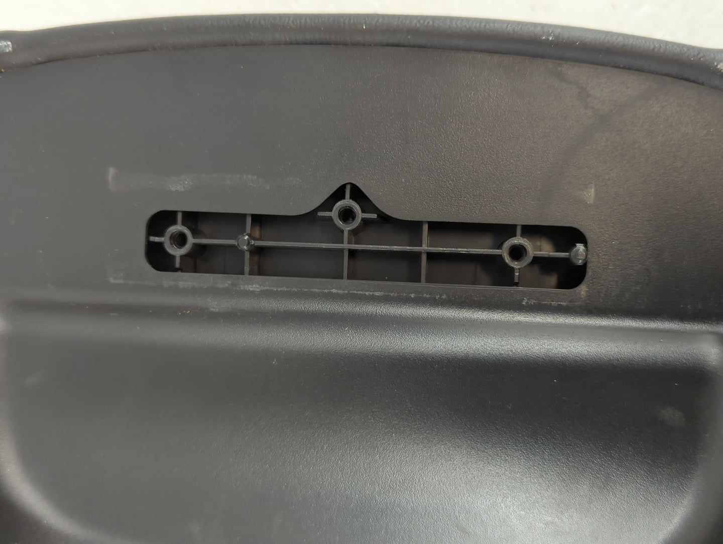 2008 Ford Taurus X Center Console Armrest Cover Lid Fits OEM Used Auto Parts - Oemusedautoparts1.com