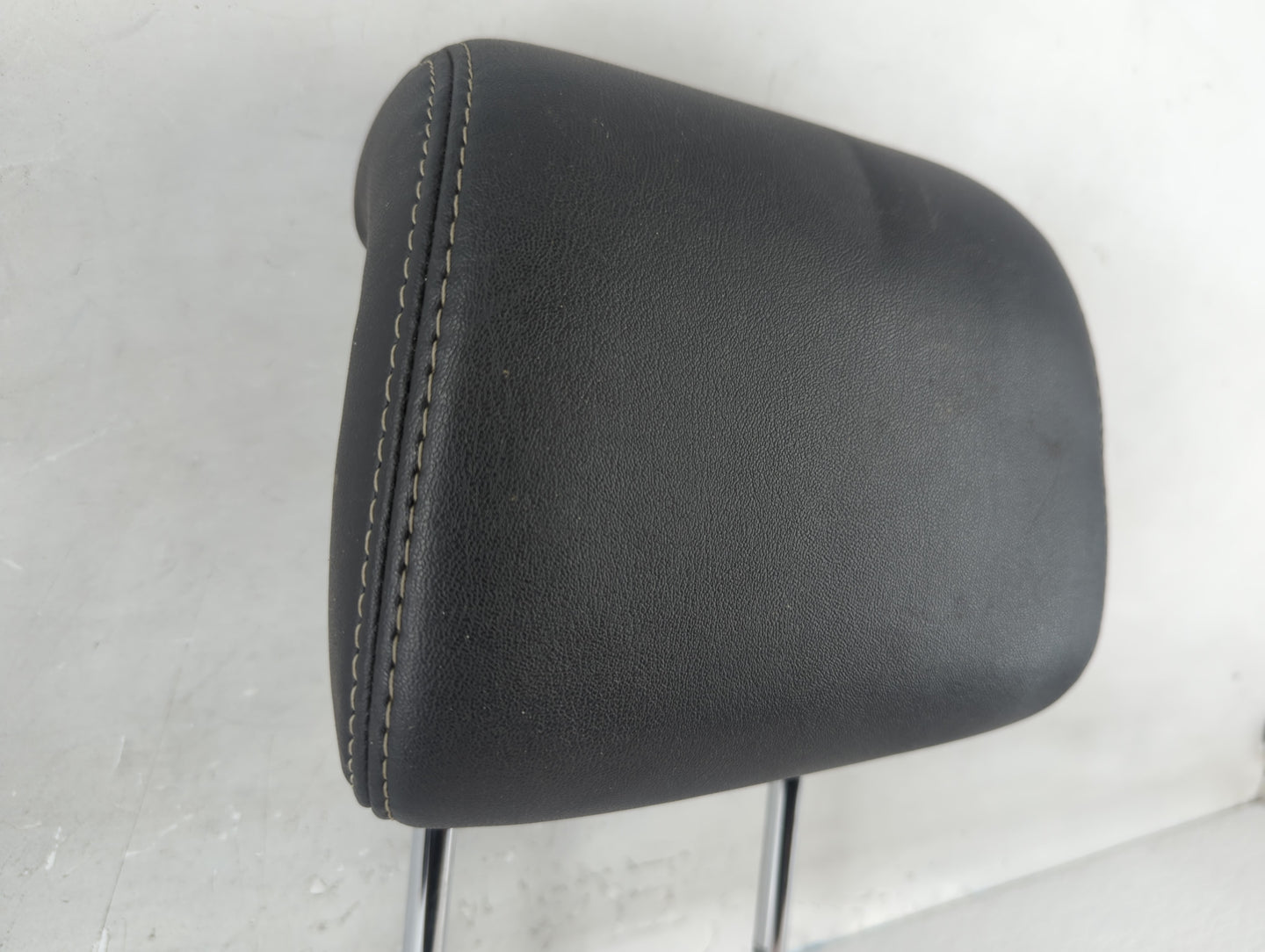 2008 Ford Taurus X Headrest Head Rest Rear Seat Fits OEM Used Auto Parts - Oemusedautoparts1.com