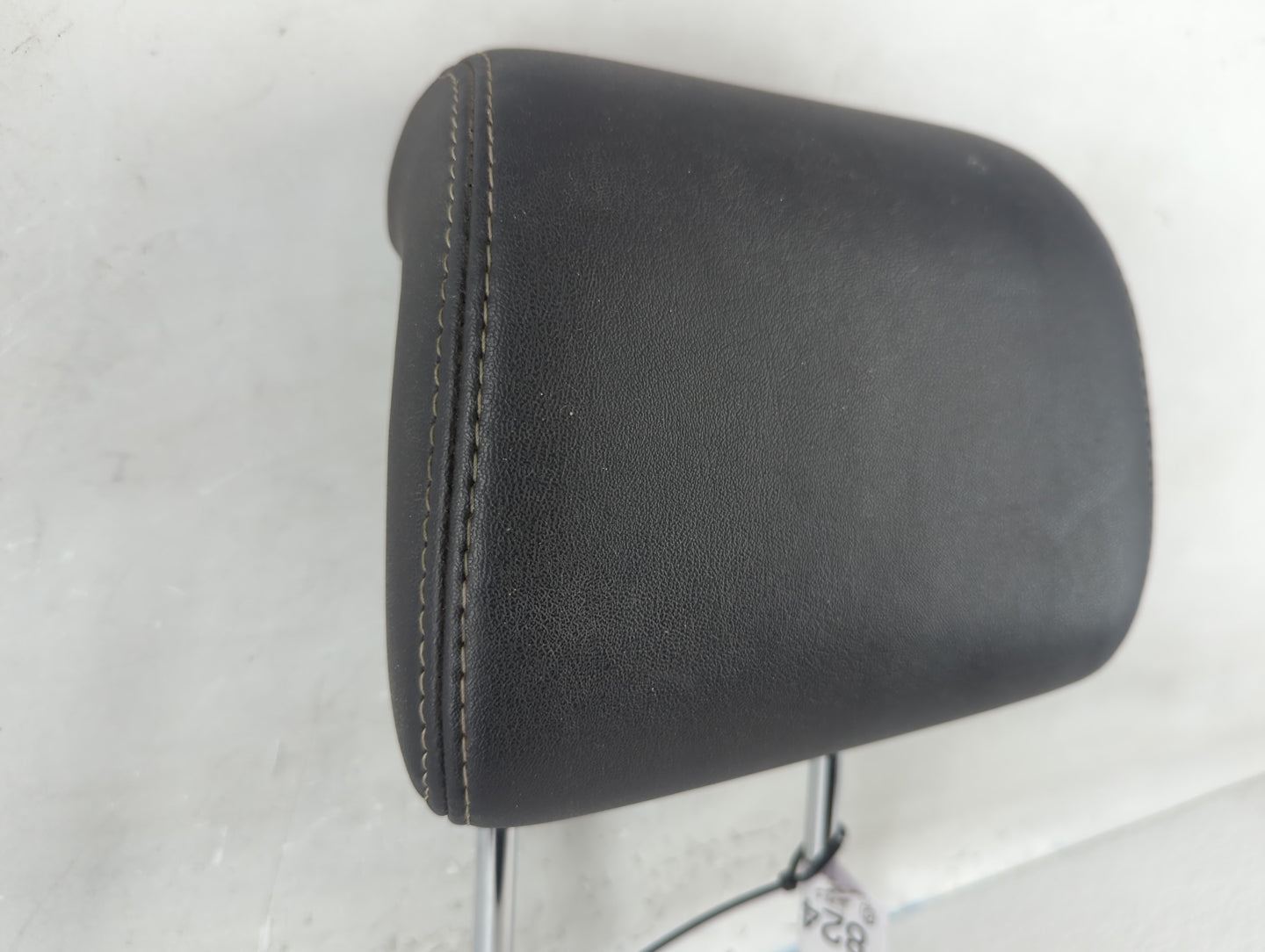 2008-2009 Ford Taurus X Headrest Head Rest Front Driver Passenger Seat Fits Fits 2008 2009 OEM Used Auto Parts - Oemusedauto