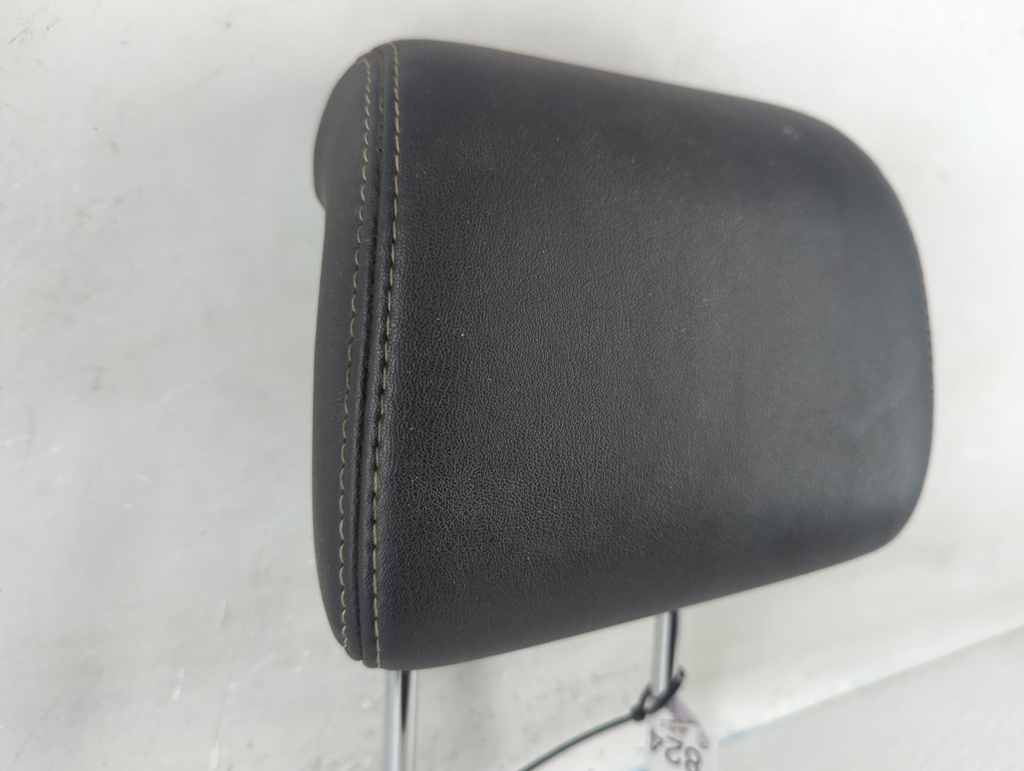 2008-2009 Ford Taurus X Headrest Head Rest Front Driver Passenger Seat Fits Fits 2008 2009 OEM Used Auto Parts - Oemusedauto