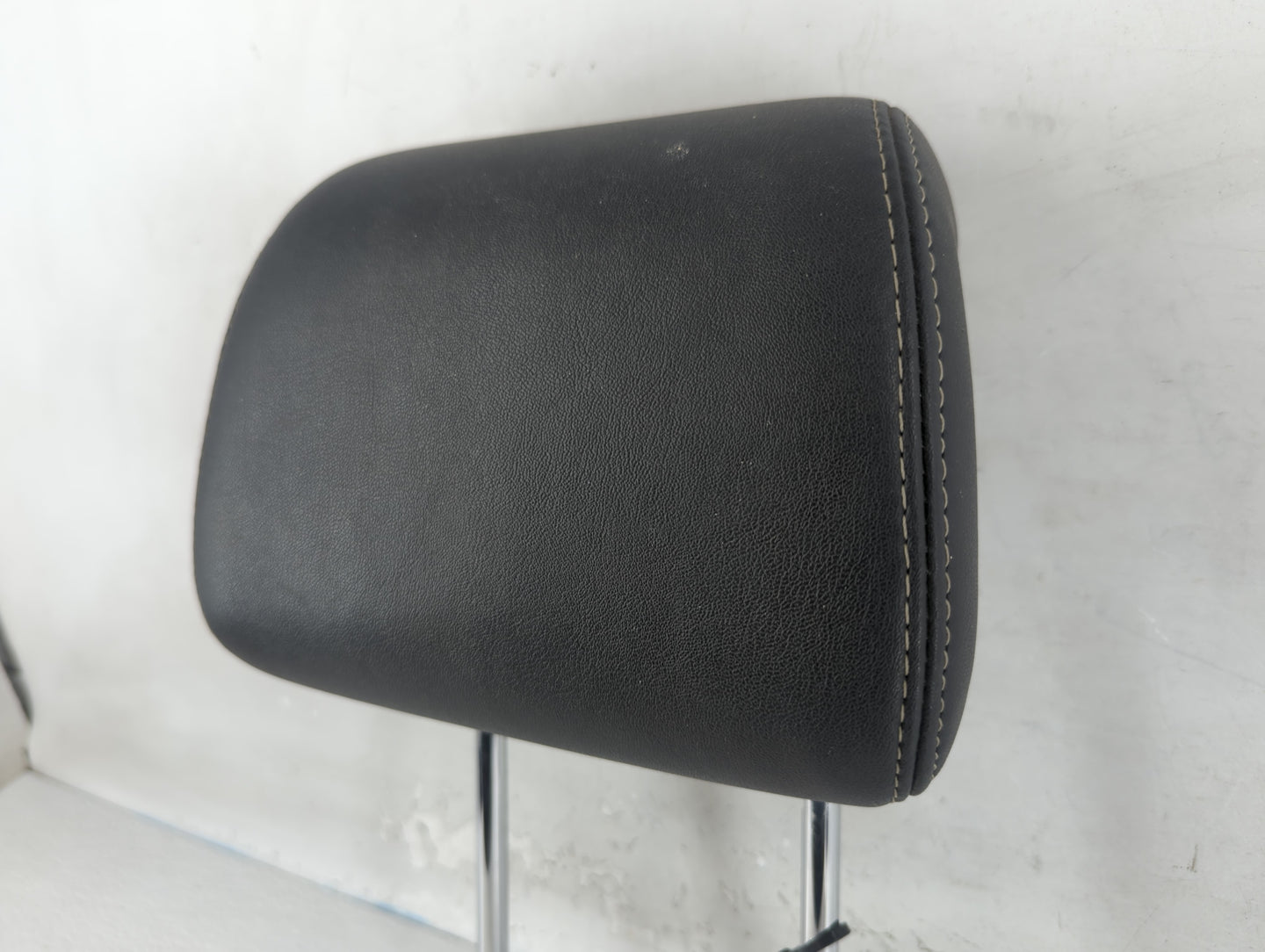 2008-2009 Ford Taurus X Headrest Head Rest Front Driver Passenger Seat Fits Fits 2008 2009 OEM Used Auto Parts - Oemusedauto