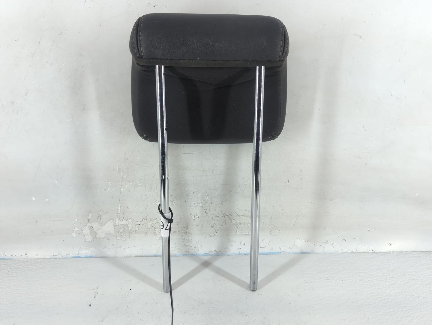 2008-2009 Ford Taurus X Headrest Head Rest Front Driver Passenger Seat Fits Fits 2008 2009 OEM Used Auto Parts - Oemusedauto