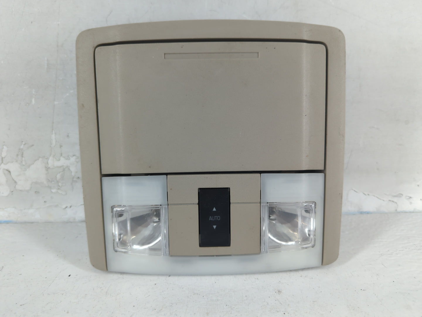 2008 Ford Taurus X Overhead Roof Console - Oemusedautoparts1.com