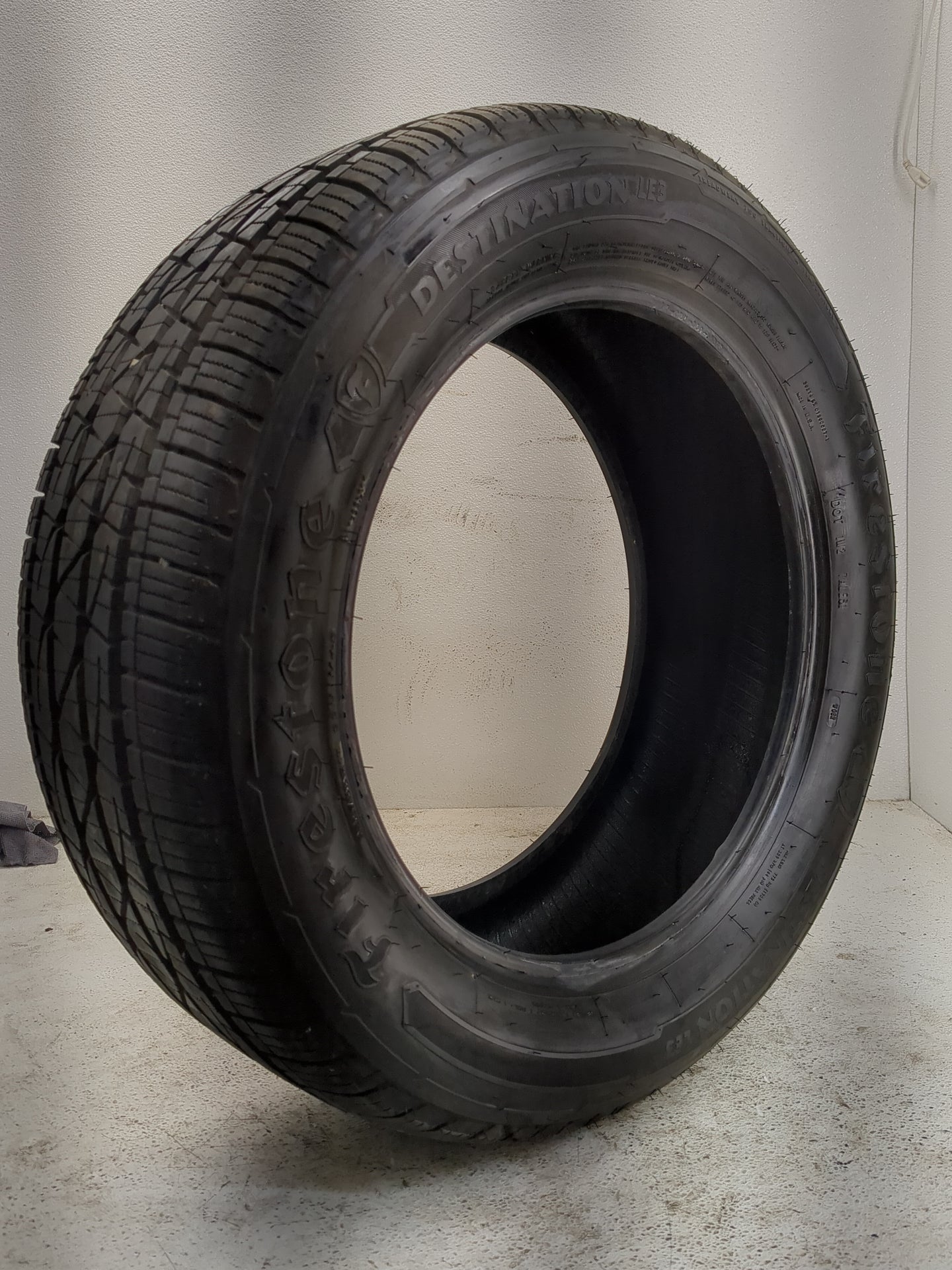 Used Tire 235/55R17 FIRESTONE DESTINATION LE3 99H - Tread Depth 10/32 - Oemusedautoparts1.com