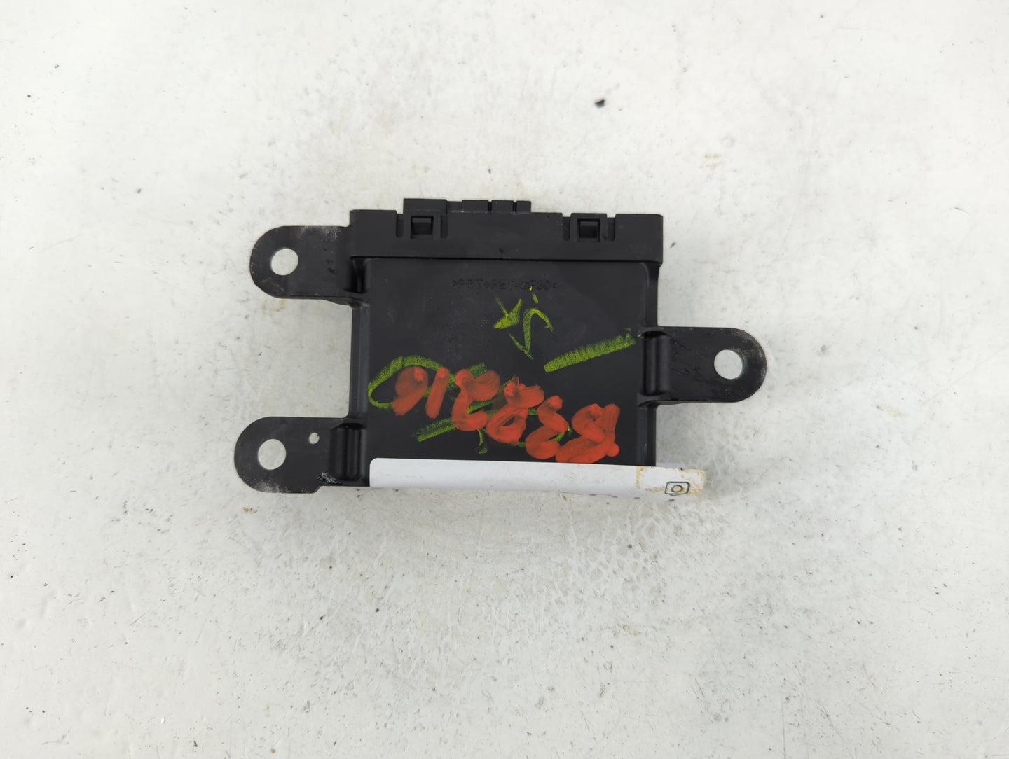 2007-2008 Gmc Acadia Chassis Control Module Ccm Bcm Body Control - Oemusedautoparts1.com