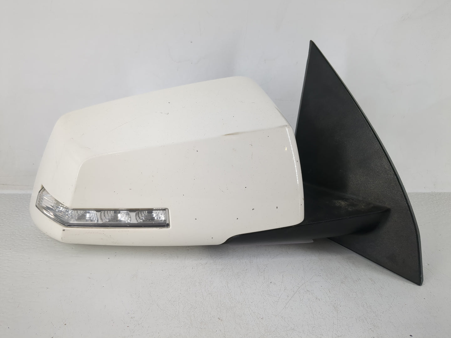 2007-2008 Gmc Acadia Side Mirror Replacement Driver Left View Door Mirror P/N:1408364C Fits Fits 2007 2008 OEM Used Auto Par