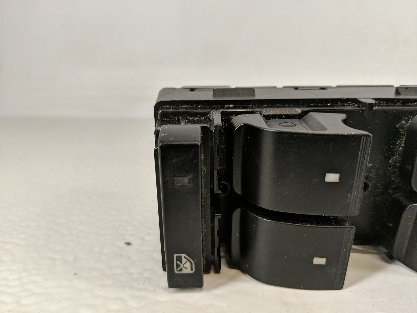 2007-2017 Gmc Acadia Master Power Window Switch Replacement Driver Side Left P/N:20945224 Fits OEM Used Auto Parts - Oemused