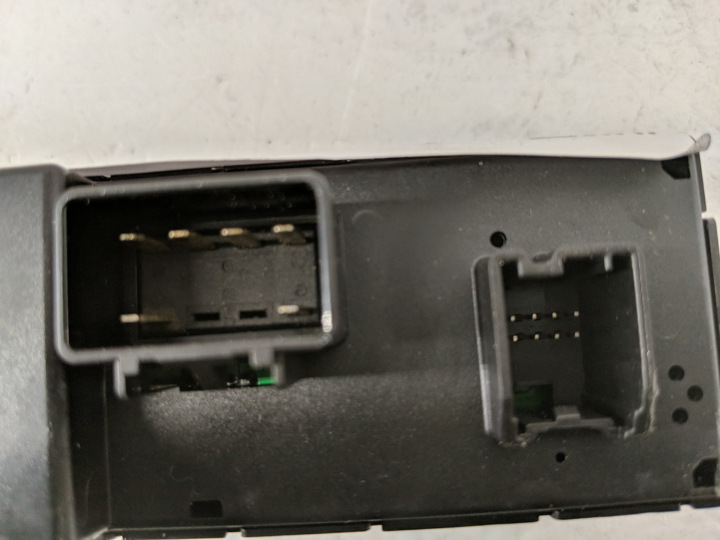 2007-2017 Gmc Acadia Master Power Window Switch Replacement Driver Side Left P/N:20945224 Fits OEM Used Auto Parts - Oemused