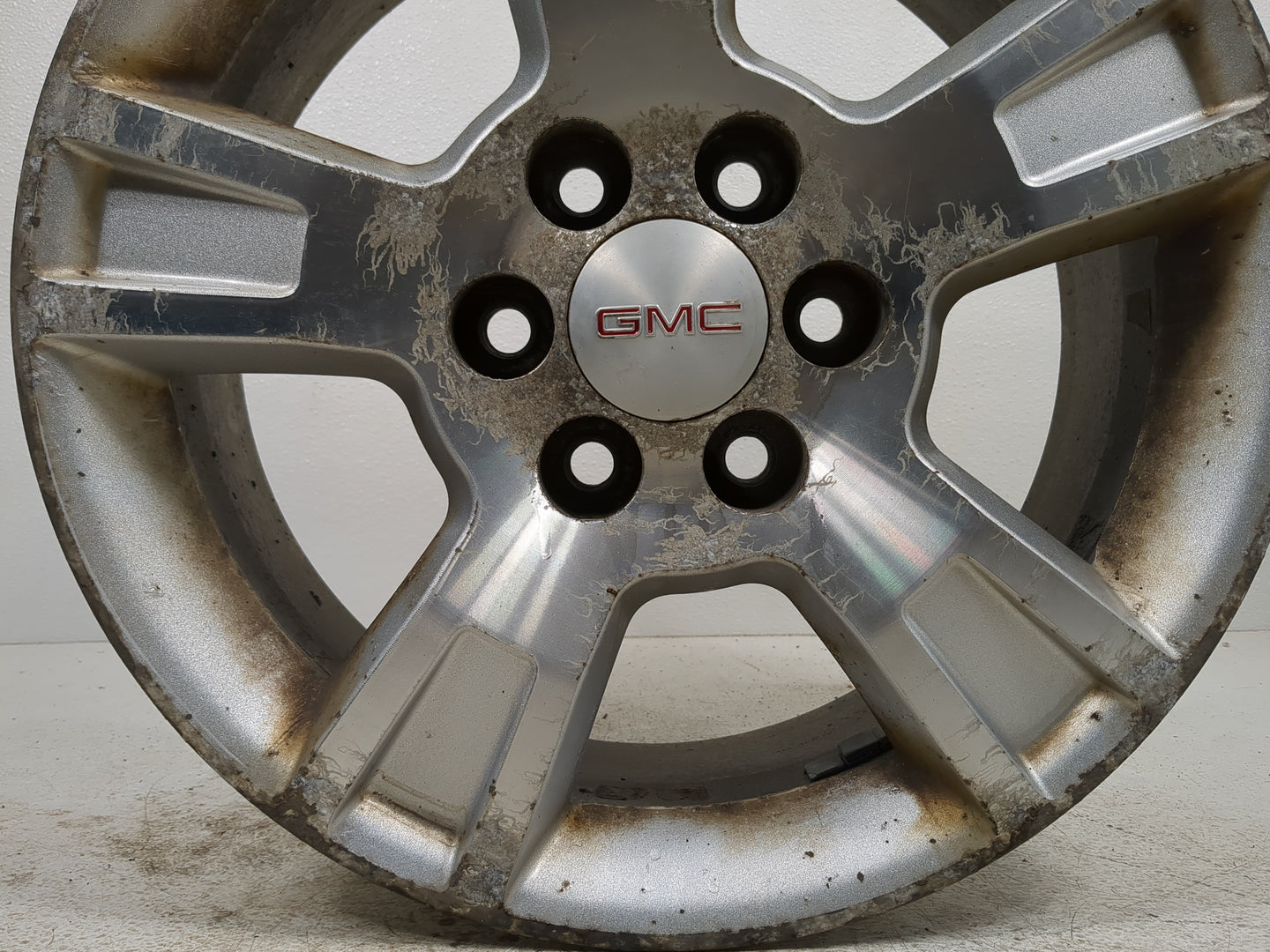 2007-2008 Gmc Acadia Oem Wheel Rim 1374737 - Oemusedautoparts1.com