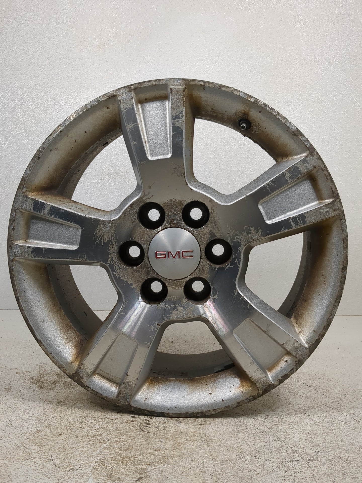 2007-2008 Gmc Acadia Oem Wheel Rim 1374737 - Oemusedautoparts1.com