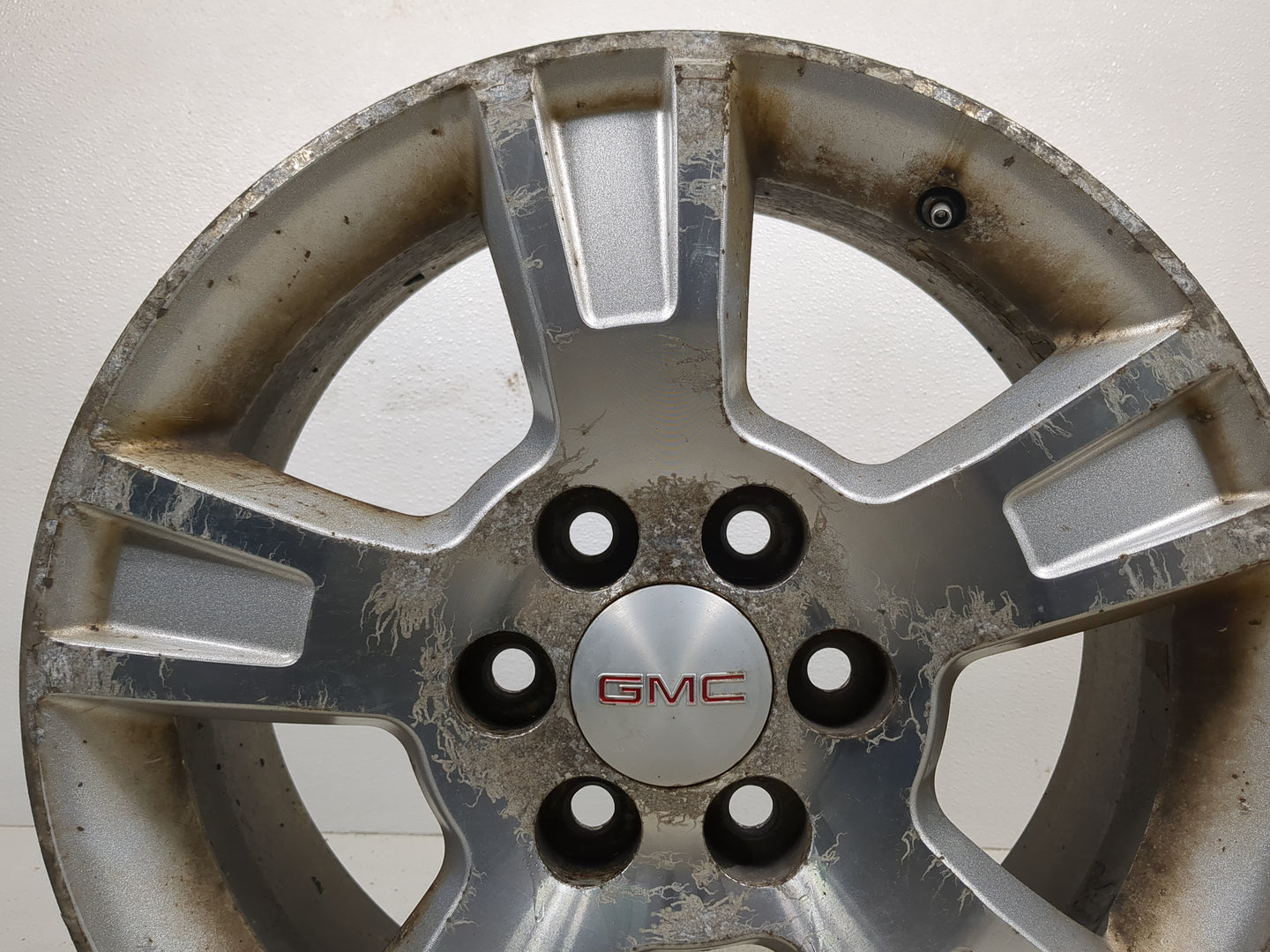 2007-2008 Gmc Acadia Oem Wheel Rim 1374737 - Oemusedautoparts1.com