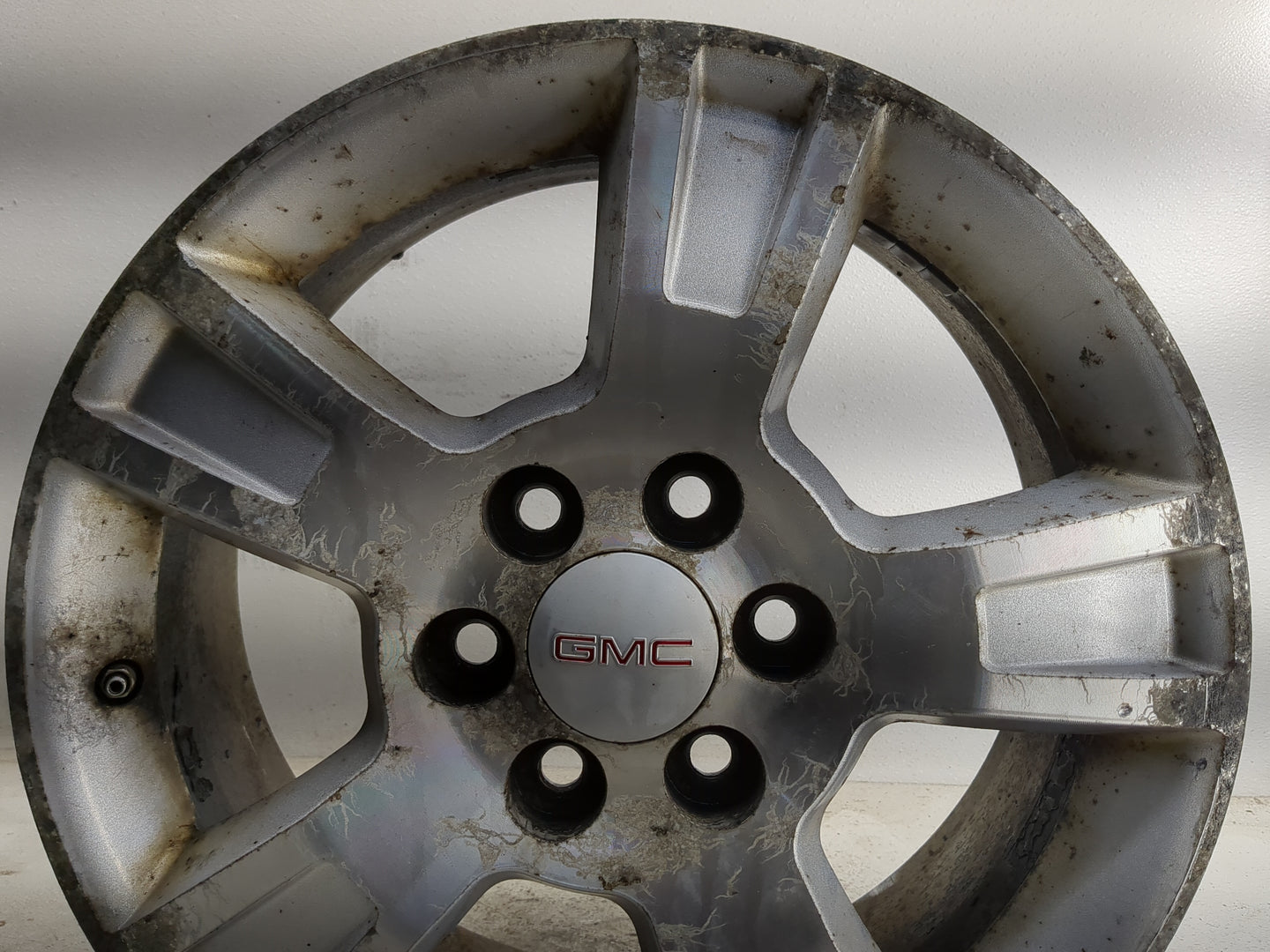 2007-2008 Gmc Acadia Oem Wheel Rim 1374739 - Oemusedautoparts1.com