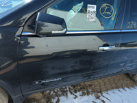 2007-2009 Gmc Acadia Driver Front Door Oem - Oemusedautoparts1.com