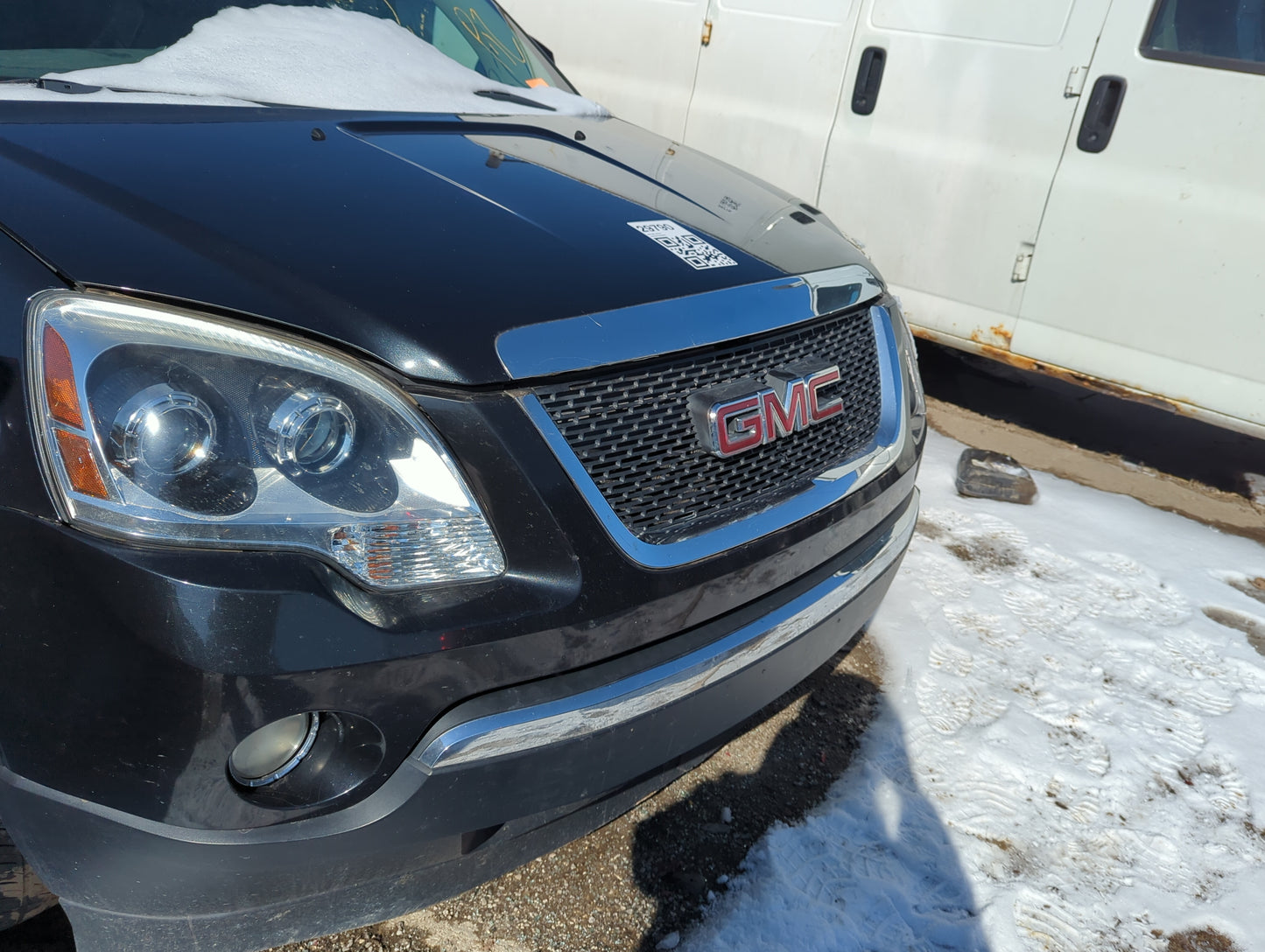 2007-2012 Gmc Acadia Front Grille Bumper Not Included 1381327 - Oemusedautoparts1.com