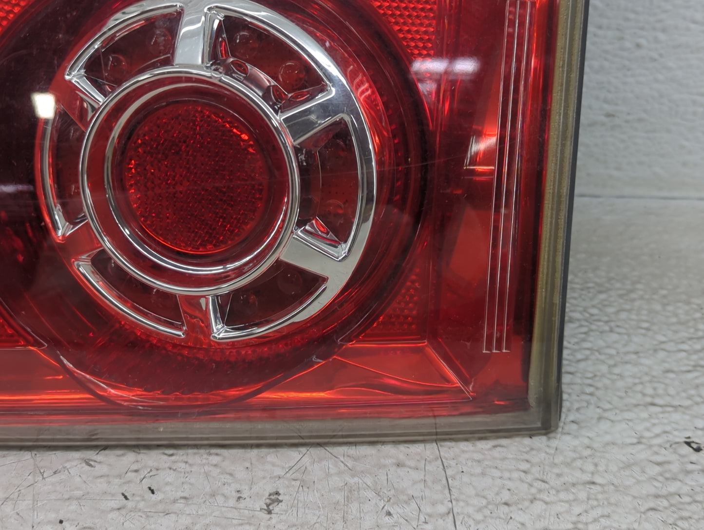 2007-2012 Gmc Acadia Tail Light Assembly Passenger Right OEM P/N:20811960 Fits Fits 2007 2008 2009 2010 2011 2012 OEM Used A