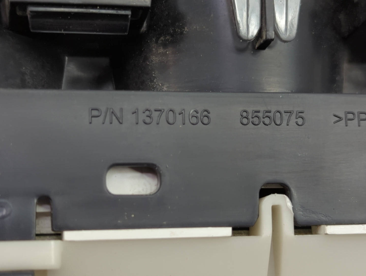 2007-2010 Gmc Acadia Instrument Cluster Speedometer Gauges P/N:1370166 855075 Miles: Fits Fits 2007 2008 2009 2010 OEM Used 