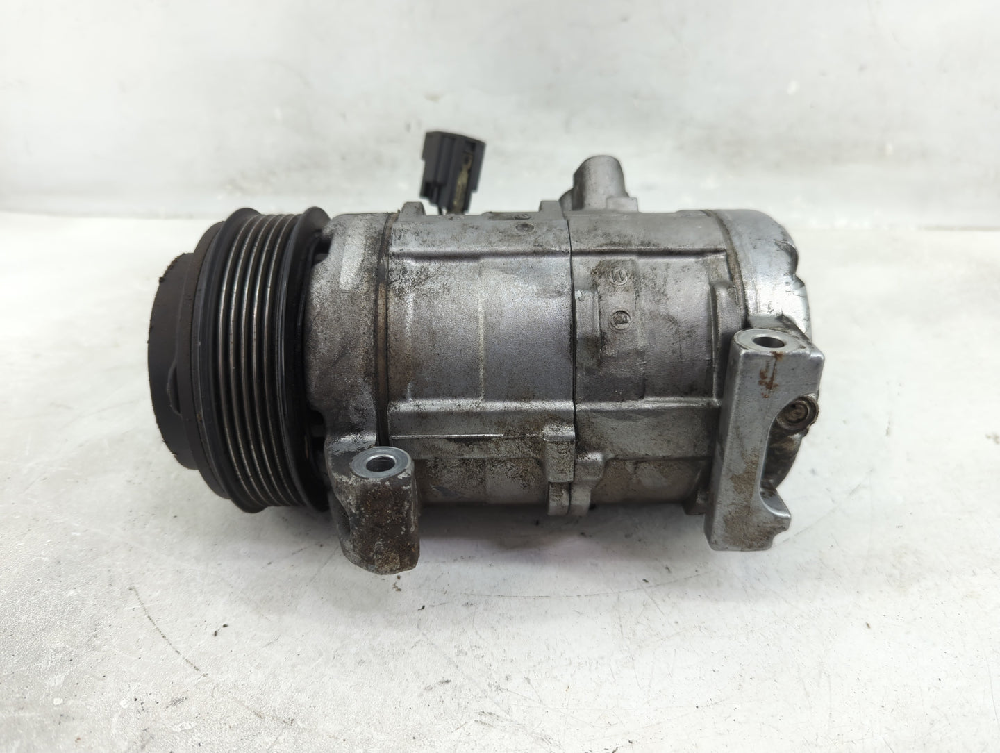 2007-2012 Gmc Acadia Air Conditioning A/c Ac Compressor Oem - Oemusedautoparts1.com