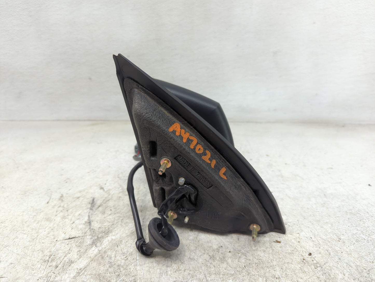 2007-2008 Gmc Acadia Driver Side View Mirror - Left Door Mirror OEM Used - Oemusedautoparts1.com