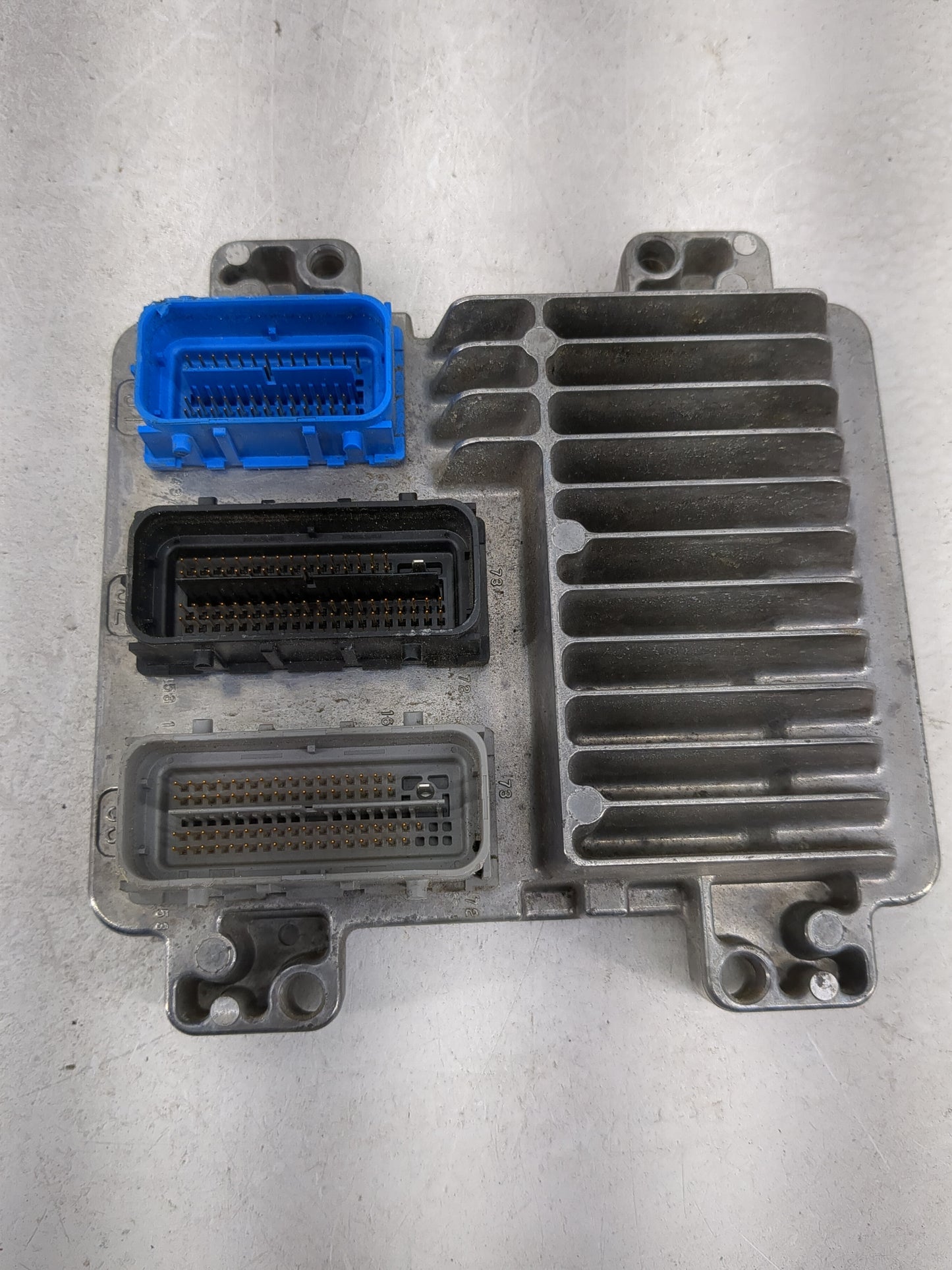 2008 Gmc Acadia PCM Engine Control Computer ECU ECM PCU OEM P/N:12618767 12607096 Fits OEM Used Auto Parts - Oemusedautopart