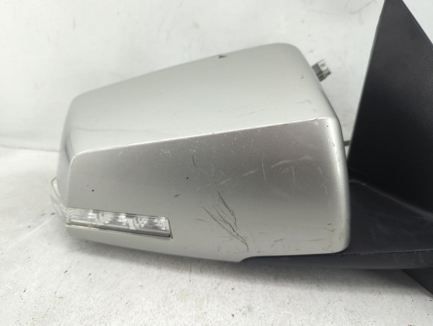 2009-2014 Gmc Acadia Passenger Side View Mirror - Right Door Mirror OEM Used - Oemusedautoparts1.com