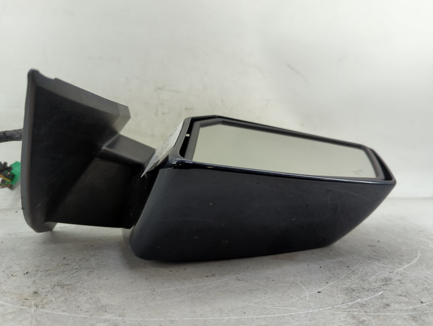 2007-2008 Gmc Acadia Driver Side View Mirror - Left Door Mirror OEM Used - Oemusedautoparts1.com