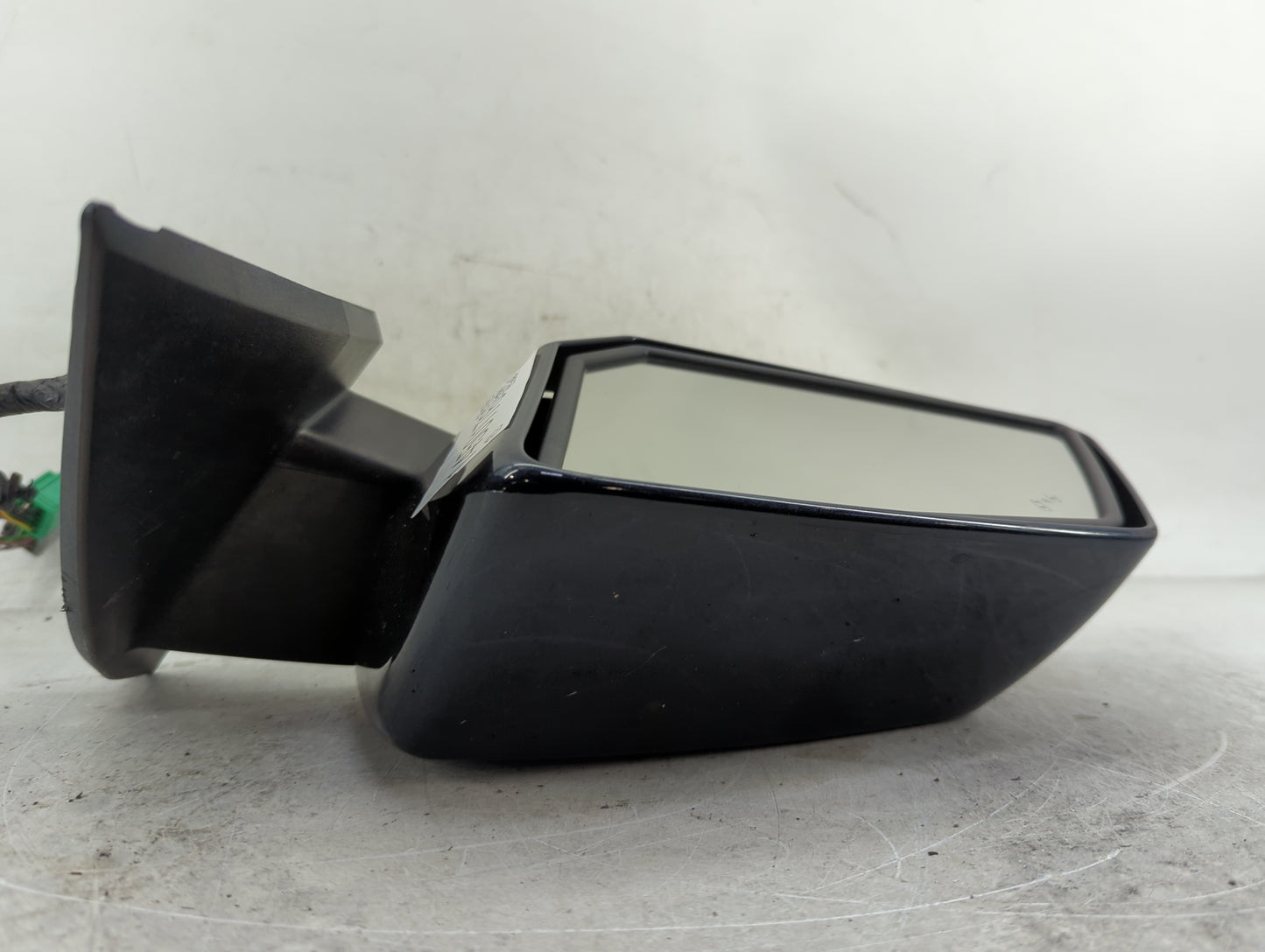 2007-2008 Gmc Acadia Driver Side View Mirror - Left Door Mirror OEM Used - Oemusedautoparts1.com