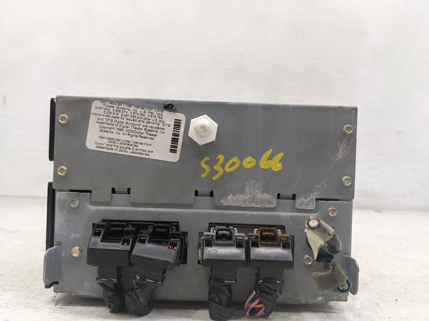 2007-2008 Gmc Acadia Audio Cd Disc Player - Oemusedautoparts1.com