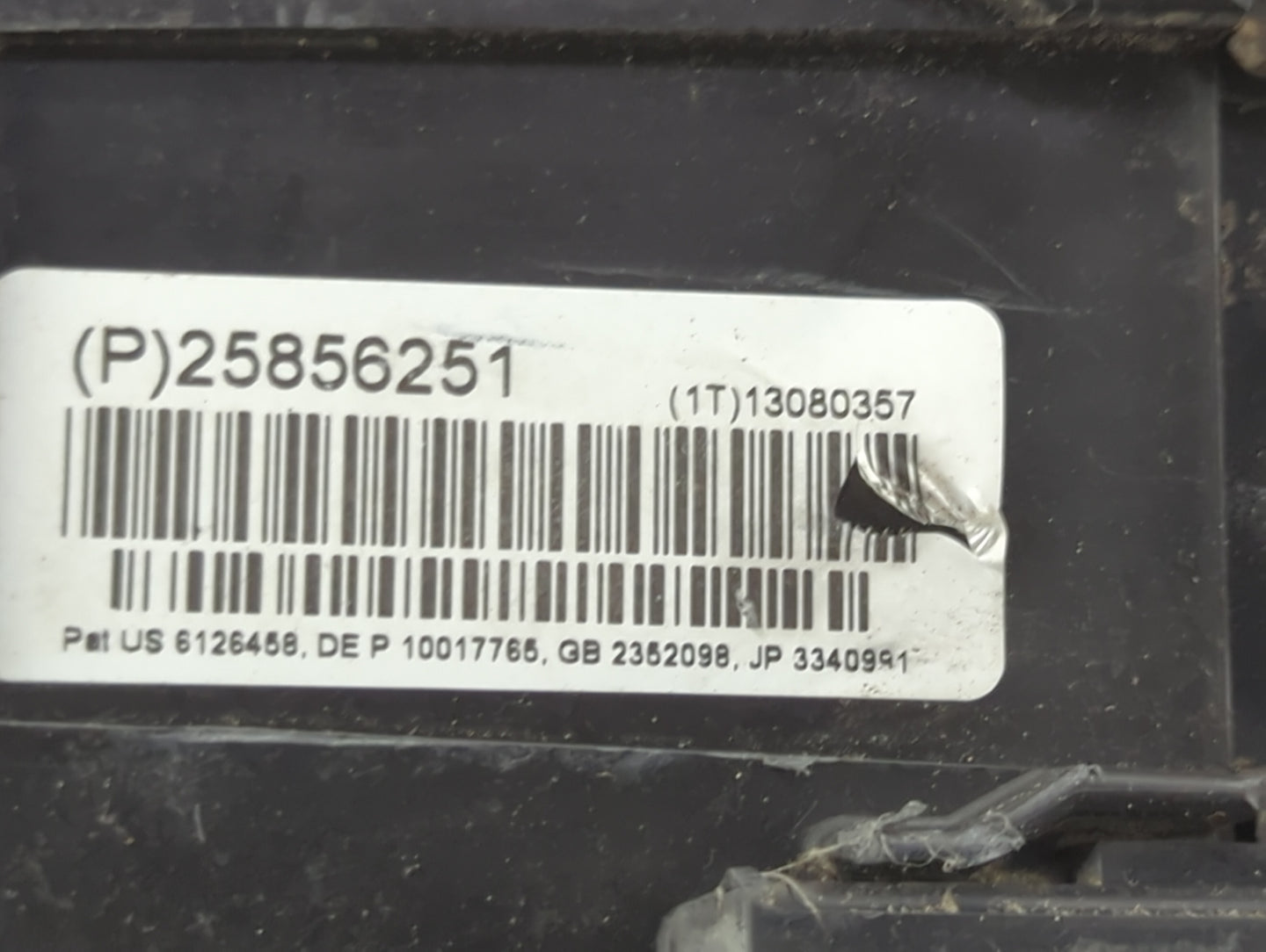 2007-2008 Gmc Acadia Fusebox Fuse Box Panel Relay Module P/N:25856251 13080357 Fits Fits 2007 2008 OEM Used Auto Parts - Oem