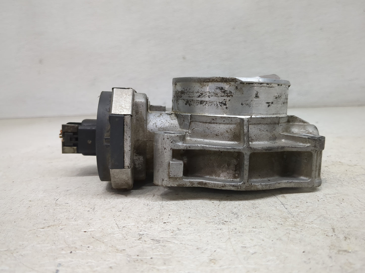 2007-2011 Gmc Acadia Throttle Body Fits Fits 2007 2008 2009 2010 2011 OEM Used Auto Parts - Oemusedautoparts1.com