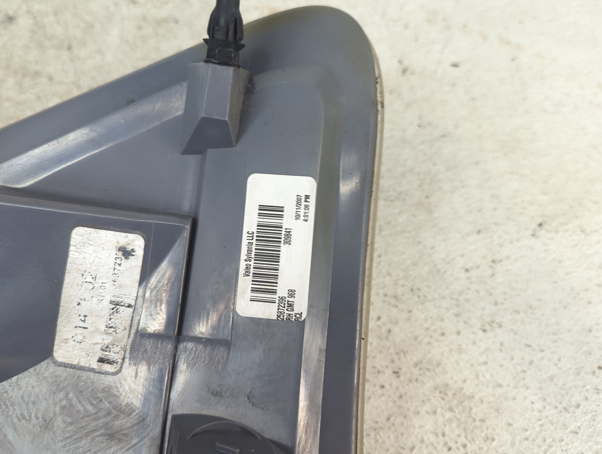 2007-2012 Gmc Acadia Tail Light Assembly Passenger Right OEM P/N:25972395 309941 Fits Fits 2007 2008 2009 2010 2011 2012 OEM