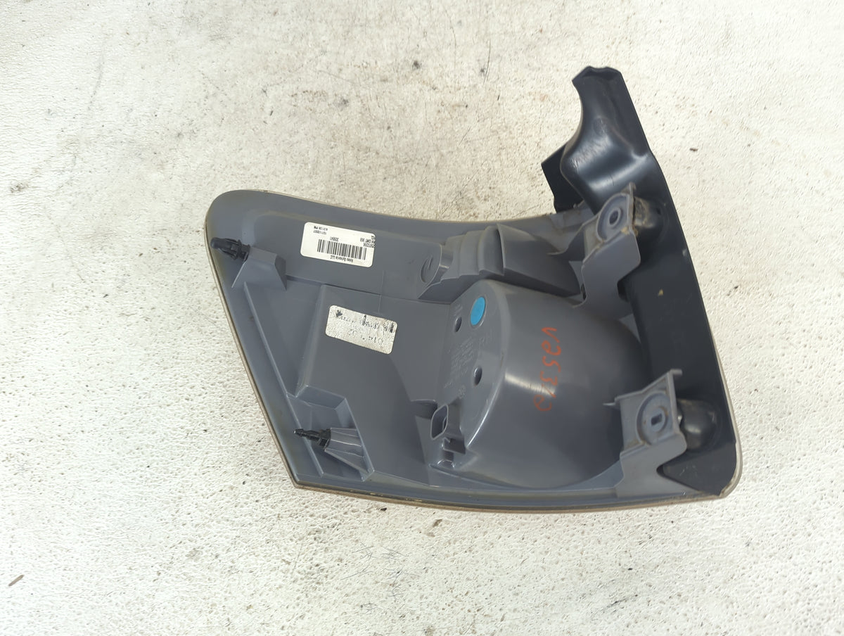 2007-2012 Gmc Acadia Tail Light Assembly Passenger Right OEM P/N:25972395 309941 Fits Fits 2007 2008 2009 2010 2011 2012 OEM