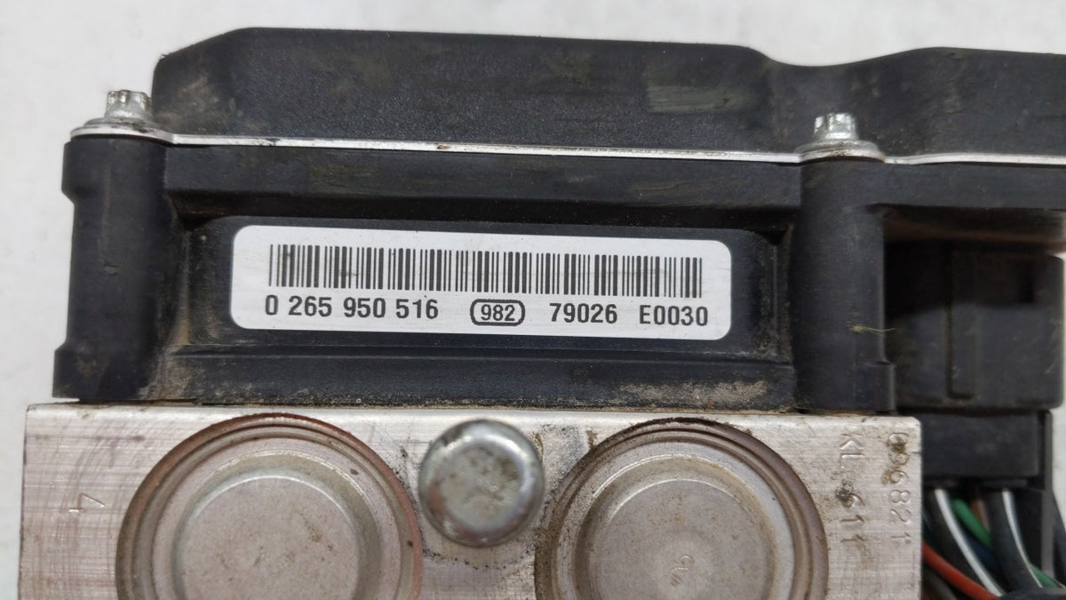 2007-2008 Gmc Acadia Anti-Lock Brake ABS Pump Module Actuator OEM P/N:25821433 0 265 950 516, 265950516 Fits Fits 2007 2008 