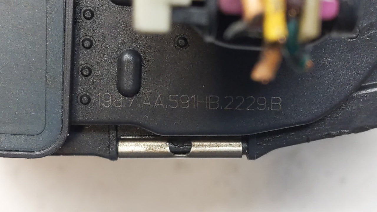 2007-2011 Gmc Acadia Throttle Body P/N:995AA Fits Fits 2007 2008 2009 2010 2011 OEM Used Auto Parts - Oemusedautoparts1.com