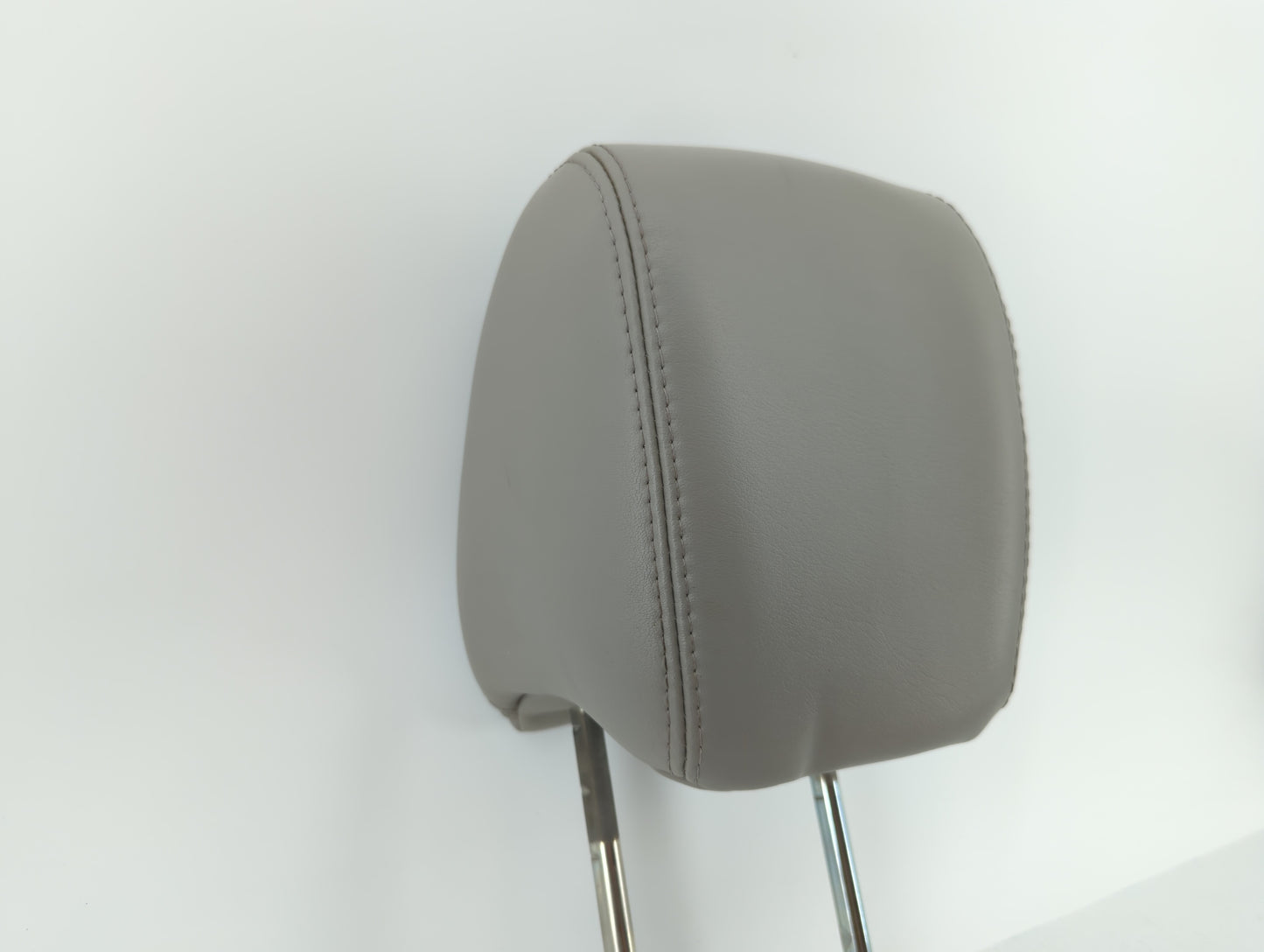 2007-2008 Gmc Acadia Headrest Head Rest Rear Seat Fits Fits 2007 2008 OEM Used Auto Parts - Oemusedautoparts1.com