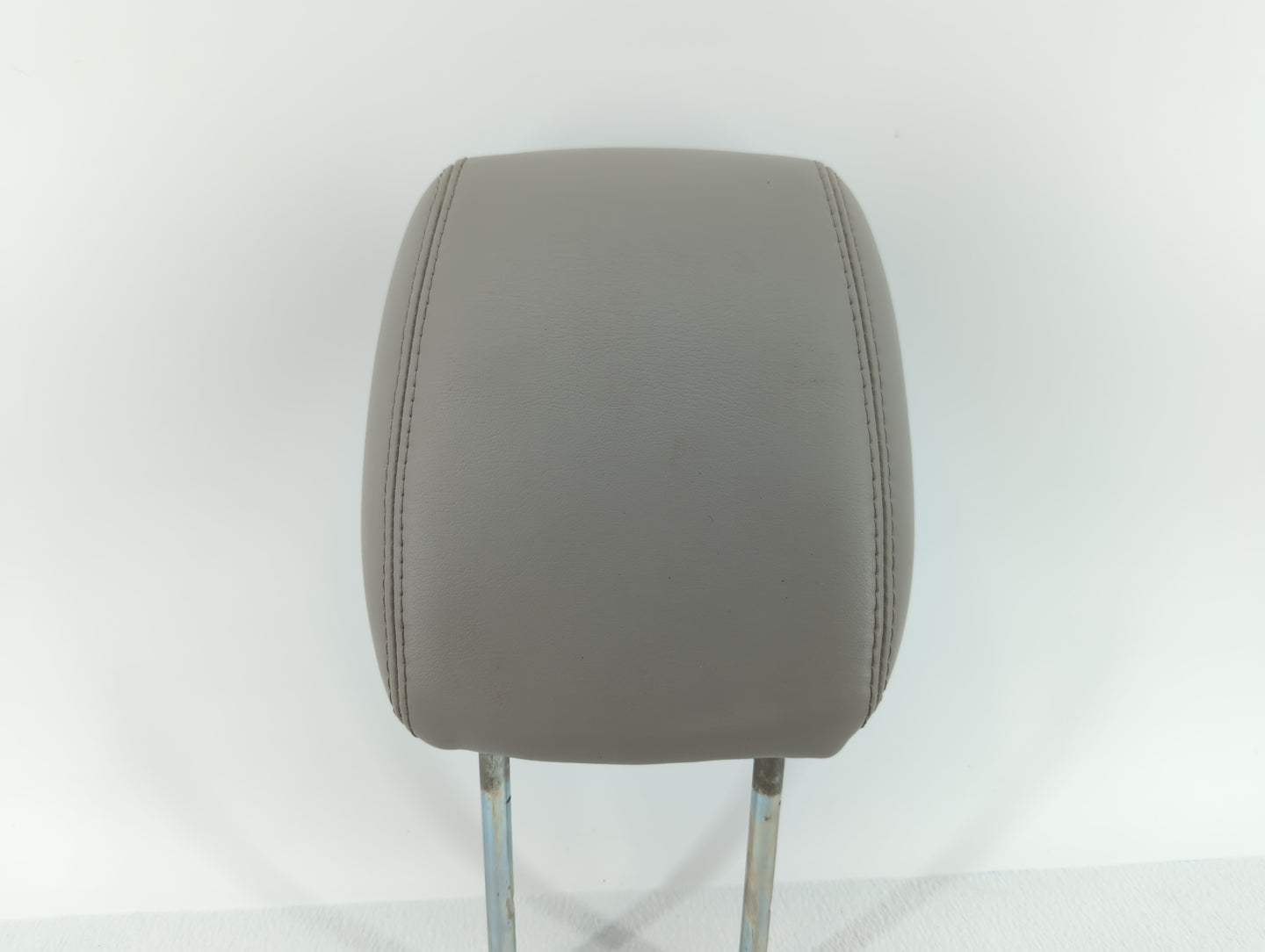 2007-2008 Gmc Acadia Headrest Head Rest Rear Seat Fits Fits 2007 2008 OEM Used Auto Parts - Oemusedautoparts1.com