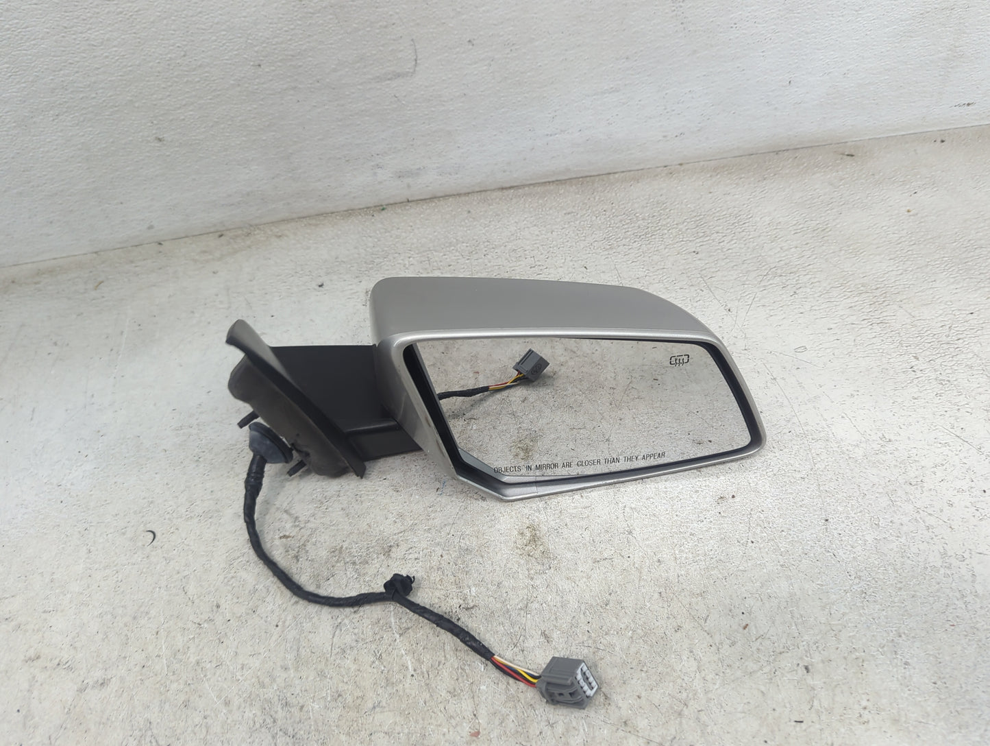 2007-2008 Gmc Acadia Passenger Side View Mirror - Right Door Mirror OEM Used - Oemusedautoparts1.com