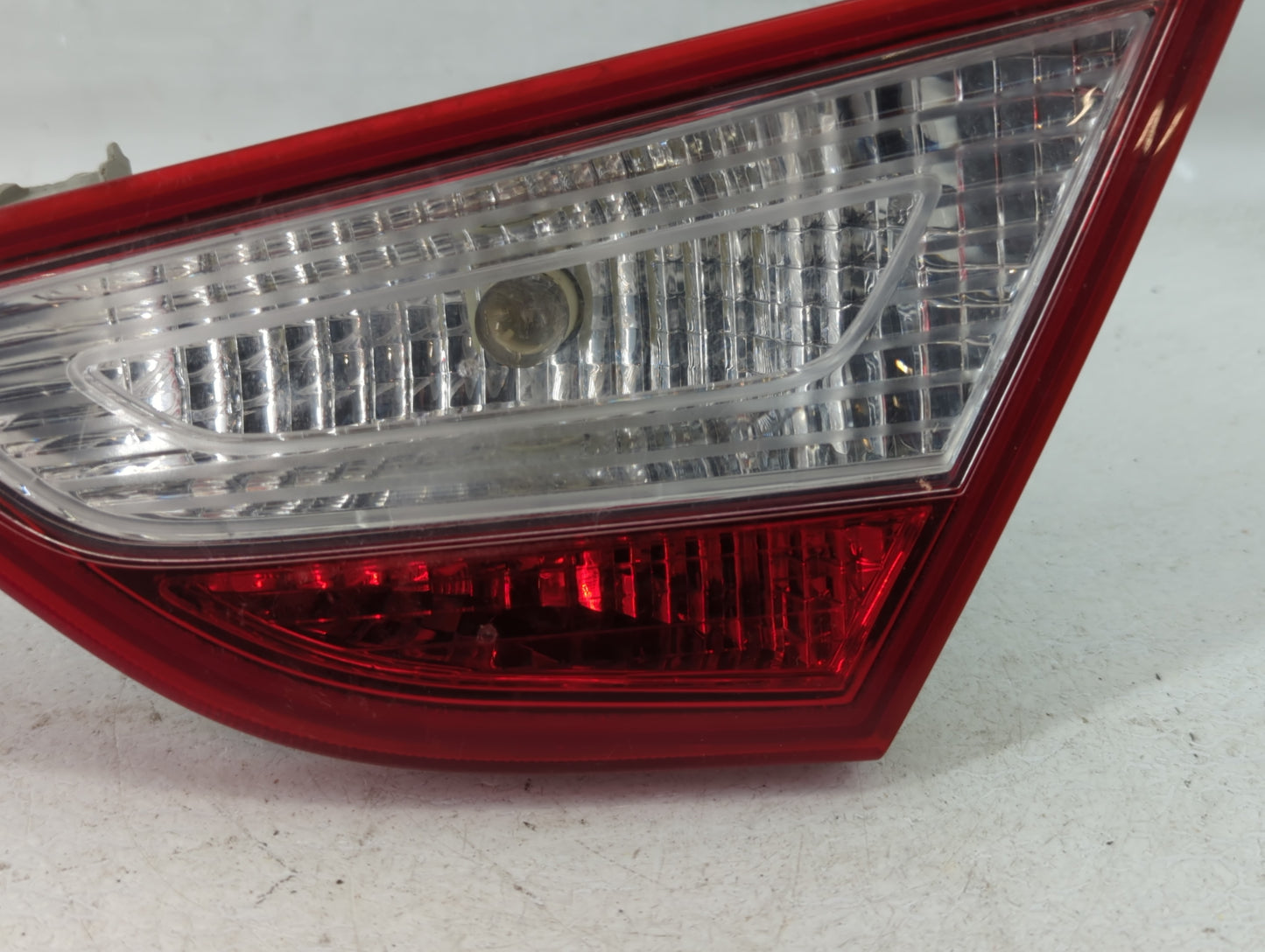 2007-2012 Gmc Acadia Tail Light Assembly Passenger Right OEM P/N:92404-3Q Fits Fits 2007 2008 2009 2010 2011 2012 OEM Used A