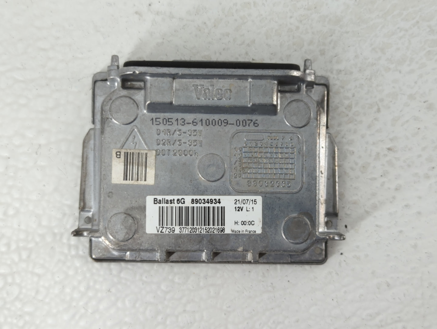 2007-2008 Gmc Acadia Headlight Ballast Head Light Silver Steel Metallic - Oemusedautoparts1.com