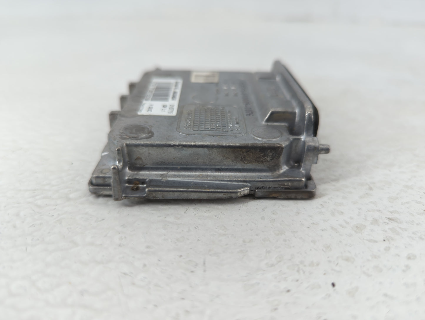 2007-2008 Gmc Acadia Headlight Ballast Head Light Silver Steel Metallic - Oemusedautoparts1.com