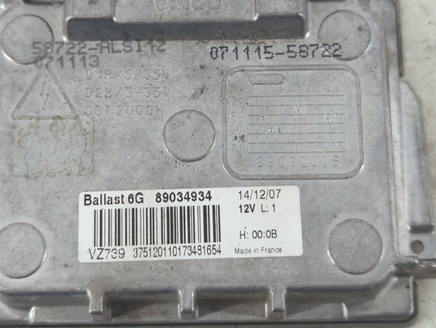 2008 Gmc Acadia Headlight Ballast Head Light Silver Metallic - Oemusedautoparts1.com