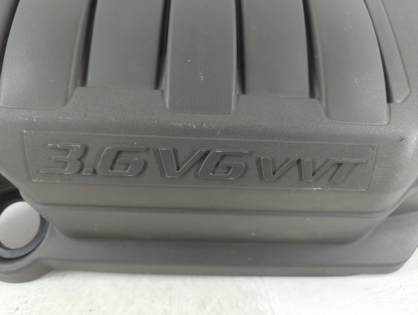 2008 Gmc Acadia Engine Cover - Oemusedautoparts1.com